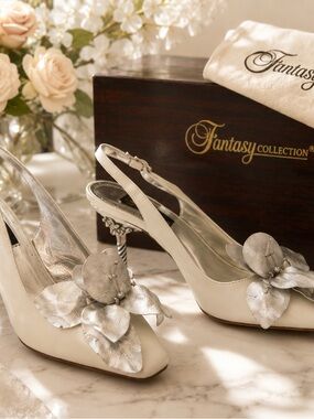 Rare Vintage Fantasy Collection White Leather Slingback Heels Floral Rhinestone